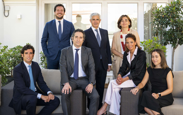 Guillermo Ruiz Barrilero, Jorge Etreros, Jaime Bofill, Paulino Fajardo, Milagros Sanz, Alejandra Galdos, Sara Piñero
