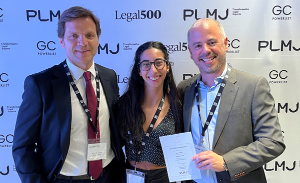 Arturo Rainer, Director Corporativo de Asesoría Jurídica de Negocio de Logista; Carolina Pronto, Asesoría Jurídica de Logista en Portugal y Bruno Dantas, responsable jurídico de Logista en Portugal