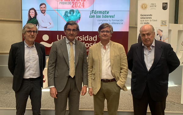 Carlos Represas, director de innovación y expedientes complejos de PROMEDE; Juan Abarca, consejero delegado de PROMEDE; Luis Zamarro, director de área de valoración de daño corporal de PROMEDE y Ricardo de Lorenzo, presidente de honor de la Asociación Española de Derecho Sanitario