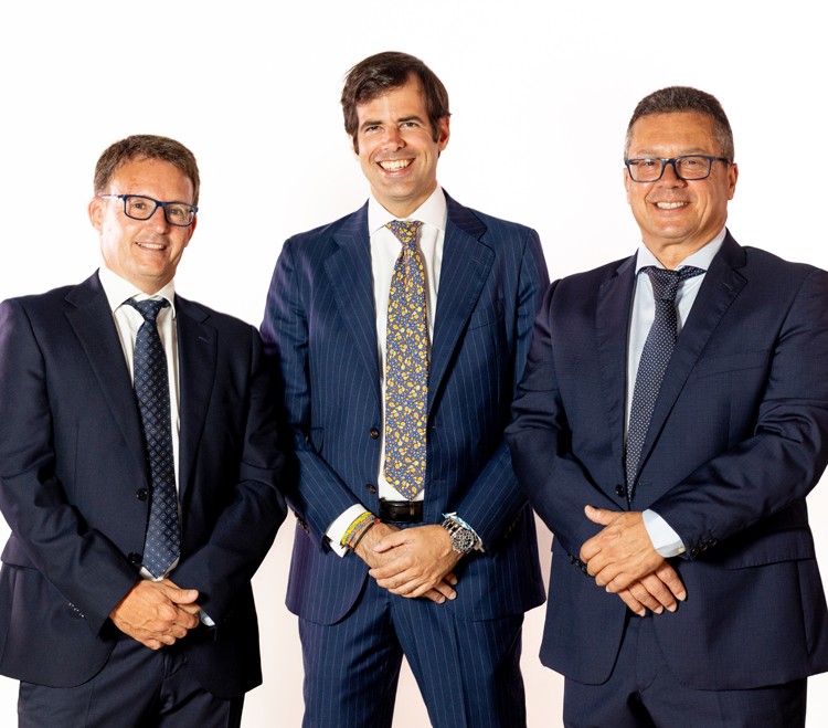 Agustín Acosta, Antonio Benítez Ostos, Socio Director y Fundador de Administrativando Abogados y Javier Navarro