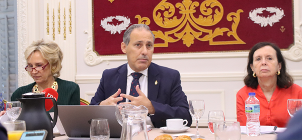 Isabel Winkels, Eugenio Ribón y María Emilia Casas