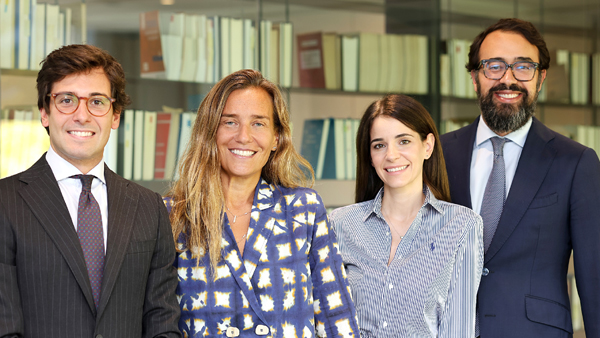 Pablo Martínez Campos, Cristina Camarero (socia directora de Ontier España), Patricia Jaquotot y Jorge Martín