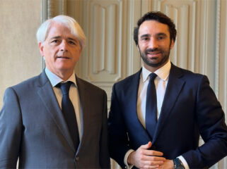 El presidente del Consejo General de la Abogacía, Salvador González, y el presidente de la Confederación Española de la Abogacía Joven, Alberto Cabello