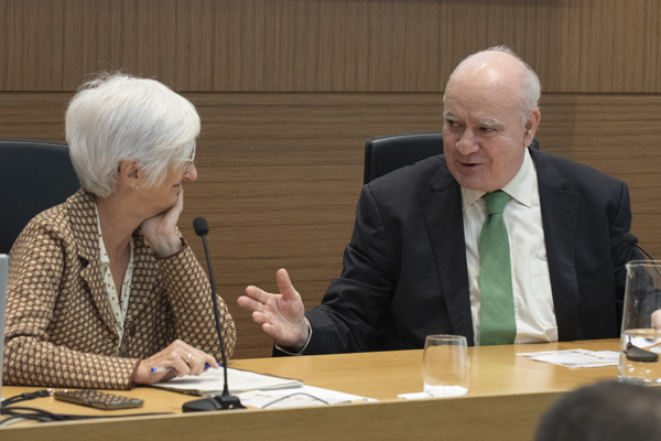 La Fiscal de Sala María José Segarra Crespo y Rafael Palencia Moreno, Decano de los Registradores de Castilla y León