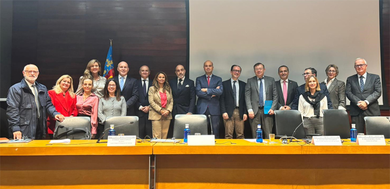 Congreso sobre la cláusula Rebus