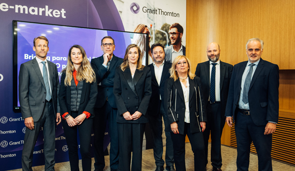 Marcus Arildsson, CFO de Millenium Hospitality Real Estate; María Teresa Jimenez; Lalo Agustina, periodista económico de La Vanguardia; Eva Abans, CFO de Mediapro; Gerard Cardenal, director financiero de Grant Thornton; Gemma Soligó, Socia de Práctica Profesional de Auditoría de Grant Thornton; Álvaro Fernández, socio de Auditoría de Grant Thornton; y José Miguel Martí, CFO de La Menorquina.