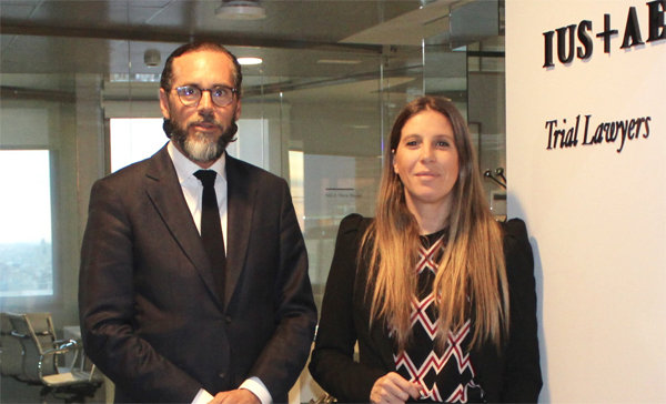 Eliseo M. Martínez, socio director y Carolina González, socia área de Litigación Penal y Corporate Compliance