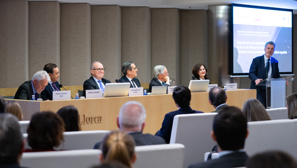 Amadeo Petitbò Juan, Gonzalo Solana, Luis Berenguer Fuster, Joaquín García Bernaldo de Quirós, José María Marín Quemada, Cani Fernández Vicién y Marcos Araújo