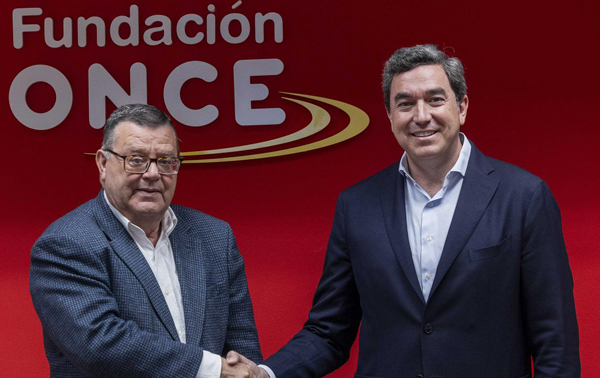 José Luis Martínez Donoso, director general de Fundación ONCE y Juan Pardo Calvo, director general corporativo de Legálitas