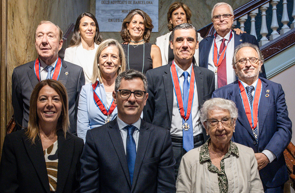 entrega de diferentes condecoraciones de San Raimundo de Peñafort