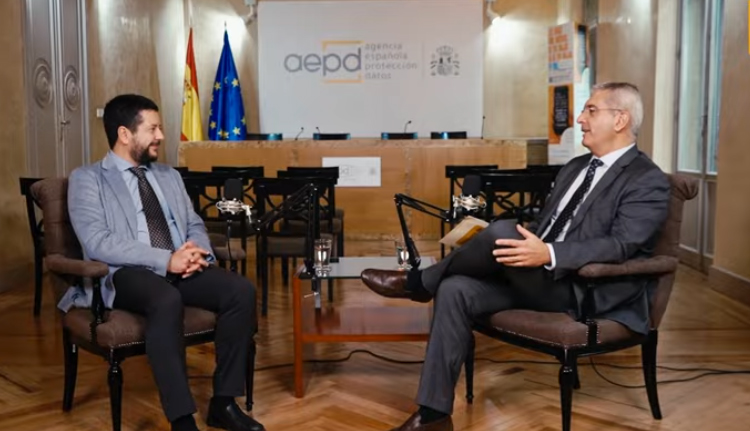 Ignasi Belda, director general de la AESIA, y el presidente de la Agencia, Lorenzo Cotino