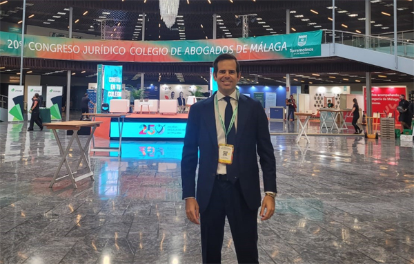 Antonio Benítez Ostos, Socio - Director y fundador de Administrativando Abogados