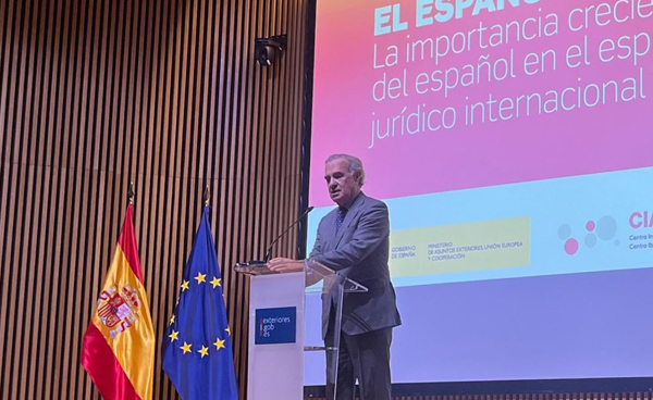 El presidente de CIAM-CIAR, José María Alonso