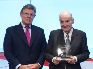 Rafael Catalá y Miquel Roca Junyent