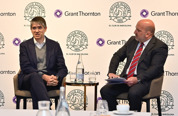 Oriol Pinya, CEO de Abac Capital, durante la conversación mantenida con Jordi Santamaría, socio responsable de Legal de Grant Thornton, en el marco del I Encuentro “Protagonistas que van más allá”/ FOTOGRAFÍA DE BORRÁS CAMPS