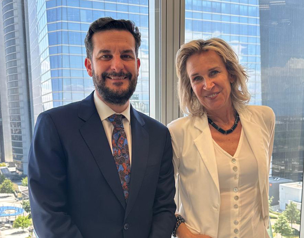 Víctor Torrico, director general de Afianza e Isabel Winkels, socia directora de Winkels Abogados