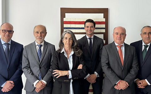 Iñaki Larrabeiti, Álvaro de la Rica, Victoria Castelló, Jon Palomero, Socio director de la oficina de Valencia y Juan Carbonell