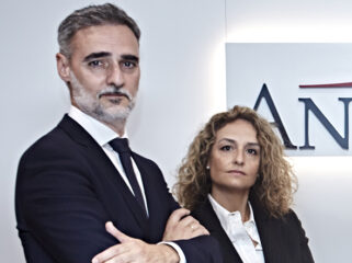Eva López Parés y Víctor J. Martín
