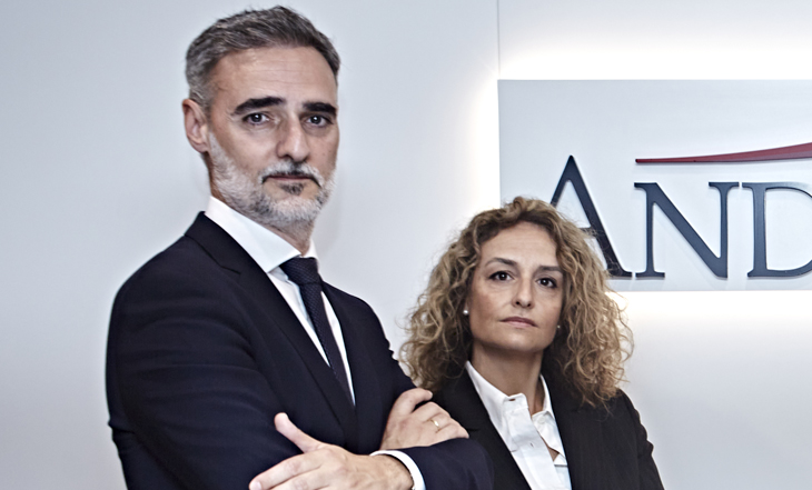 Eva López Parés y Víctor J. Martín