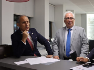 Eugenio Ribón y Juan Manuel Mayllo en la Sala Abogacía de Princesa